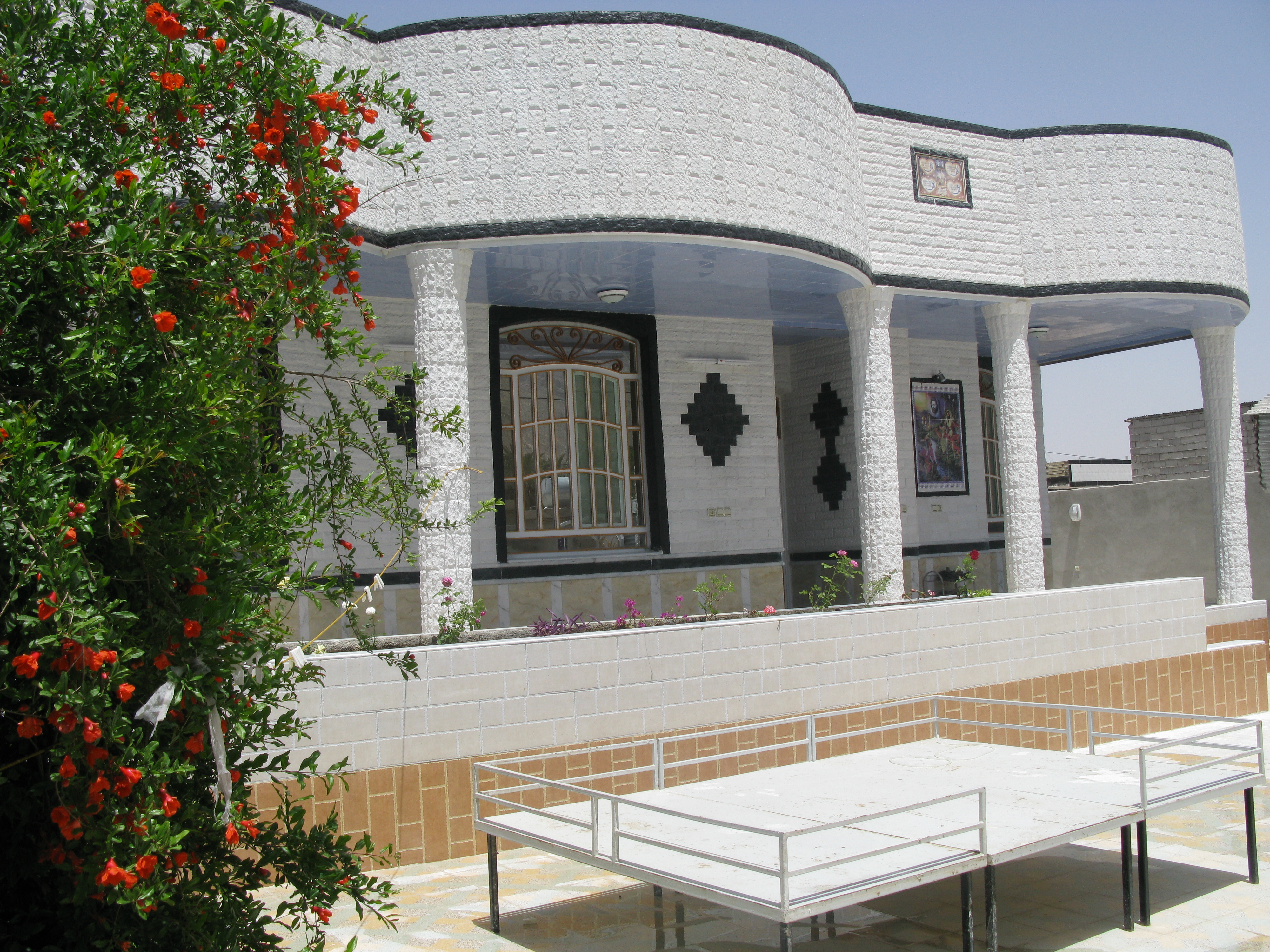 gallery-exterior